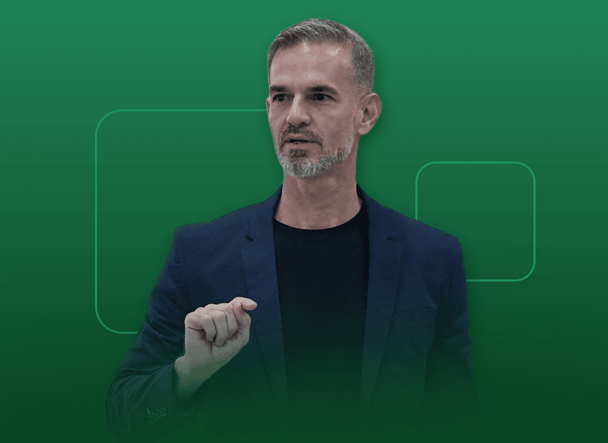 Equipe Maicon Reis com o personagem Dr. Rivotril